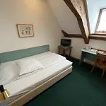 Adalbert Hotell 3*