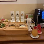 Adalbert Hotel