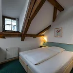 Adalbert Hotell 3*