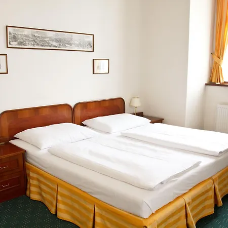 Hotel Adalbert Ecohotel 3*