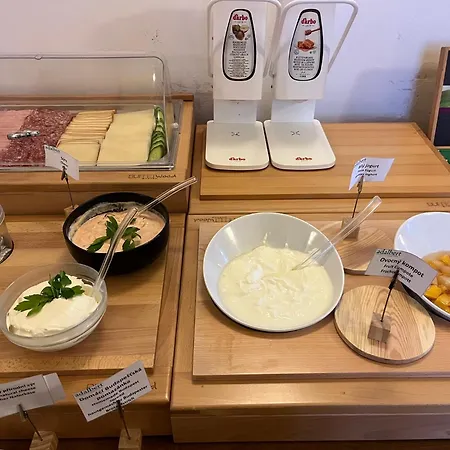 Szálloda Adalbert Ecohotel 3*