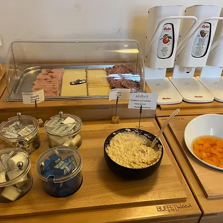 Adalbert Ecohotel Szálloda