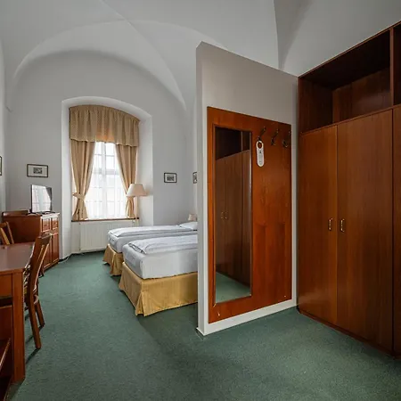 Adalbert Hotel