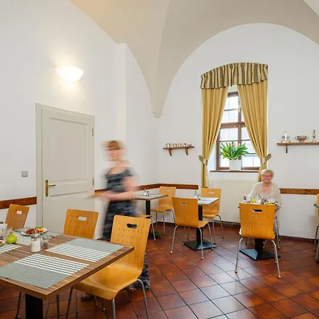 Adalbert Hotel 3*
