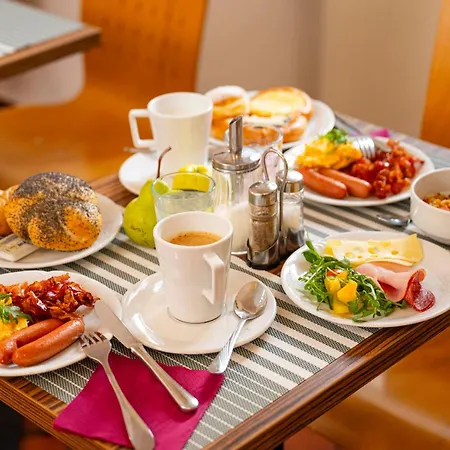 Hotel Adalbert 3*