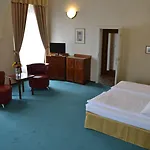Adalbert 3* Prága